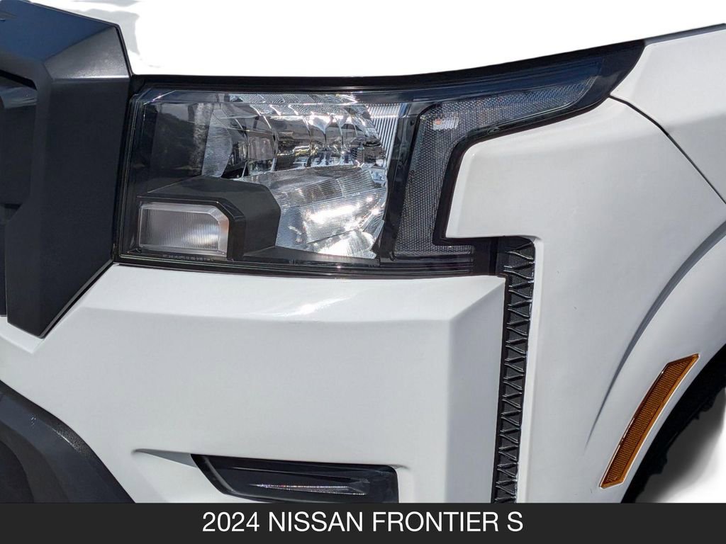 Used 2024 Nissan Frontier S w/ Technology Package RWD image 10