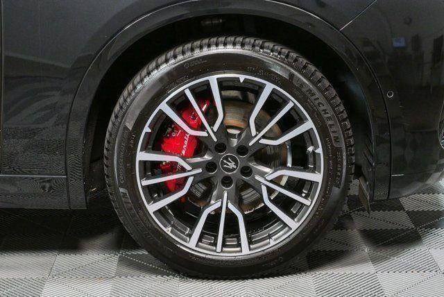 Used 2023 Maserati Grecale Modena AWD/4WD image 6