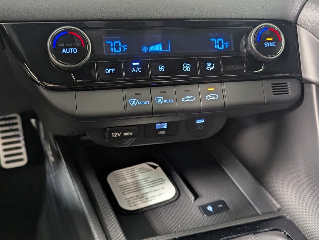 New 2026 Hyundai Elantra Sport FWD image 19