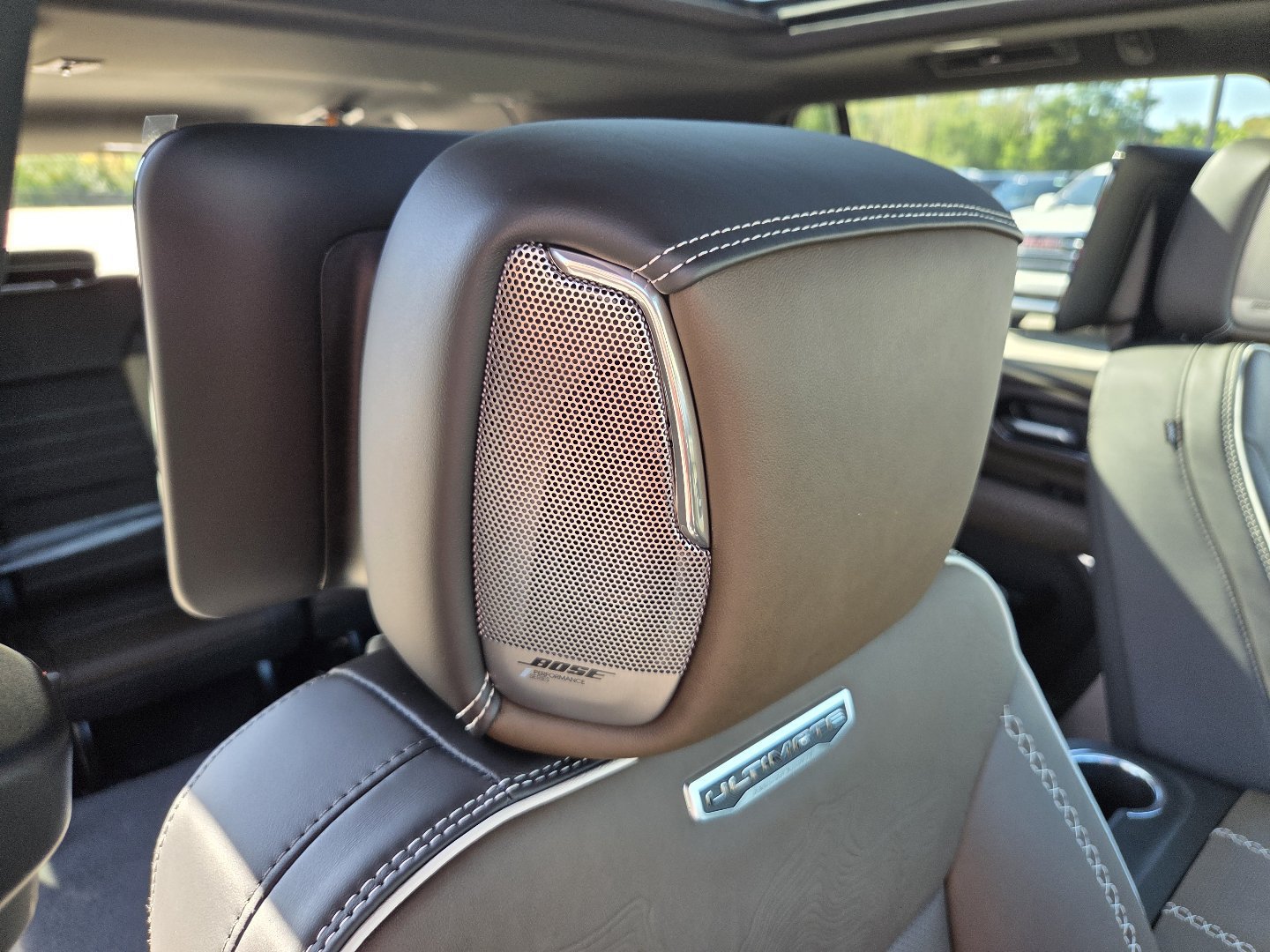 New 2026 GMC Yukon XL Denali Ultimate w/ LPO, Floor Liner Package AWD/4WD image 33