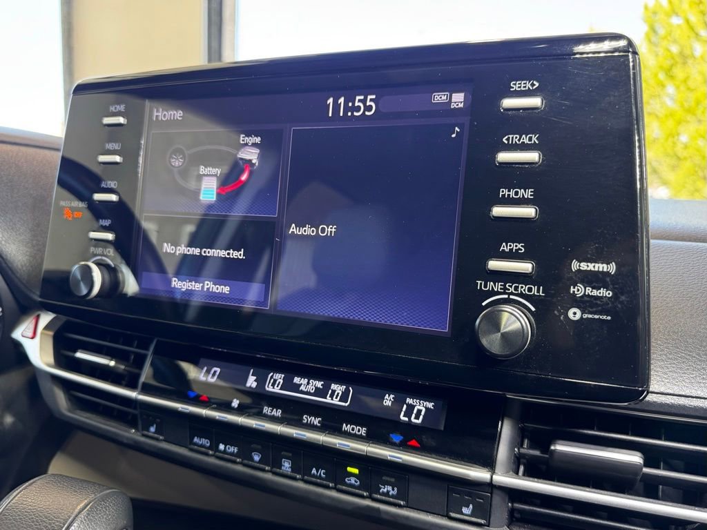 Used 2024 Toyota Sienna XLE image 30