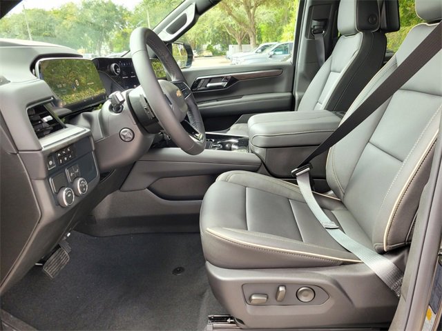 New 2025 Chevrolet Suburban Premier image 10