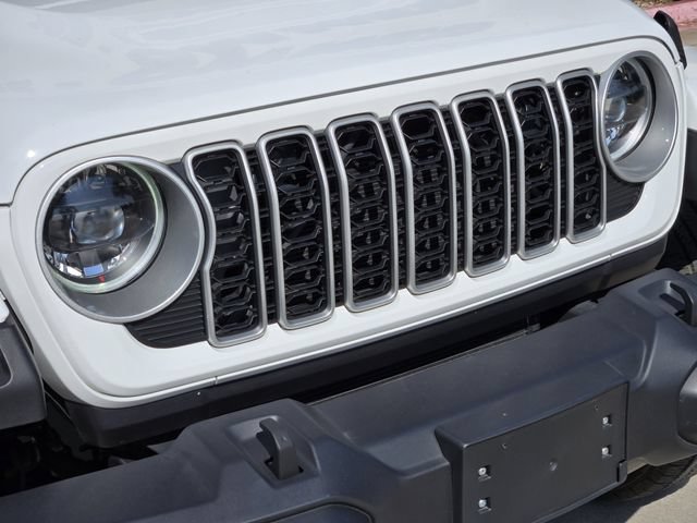 Certified 2025 Jeep Wrangler Unlimited Sahara w/ Safety Group AWD/4WD image 11