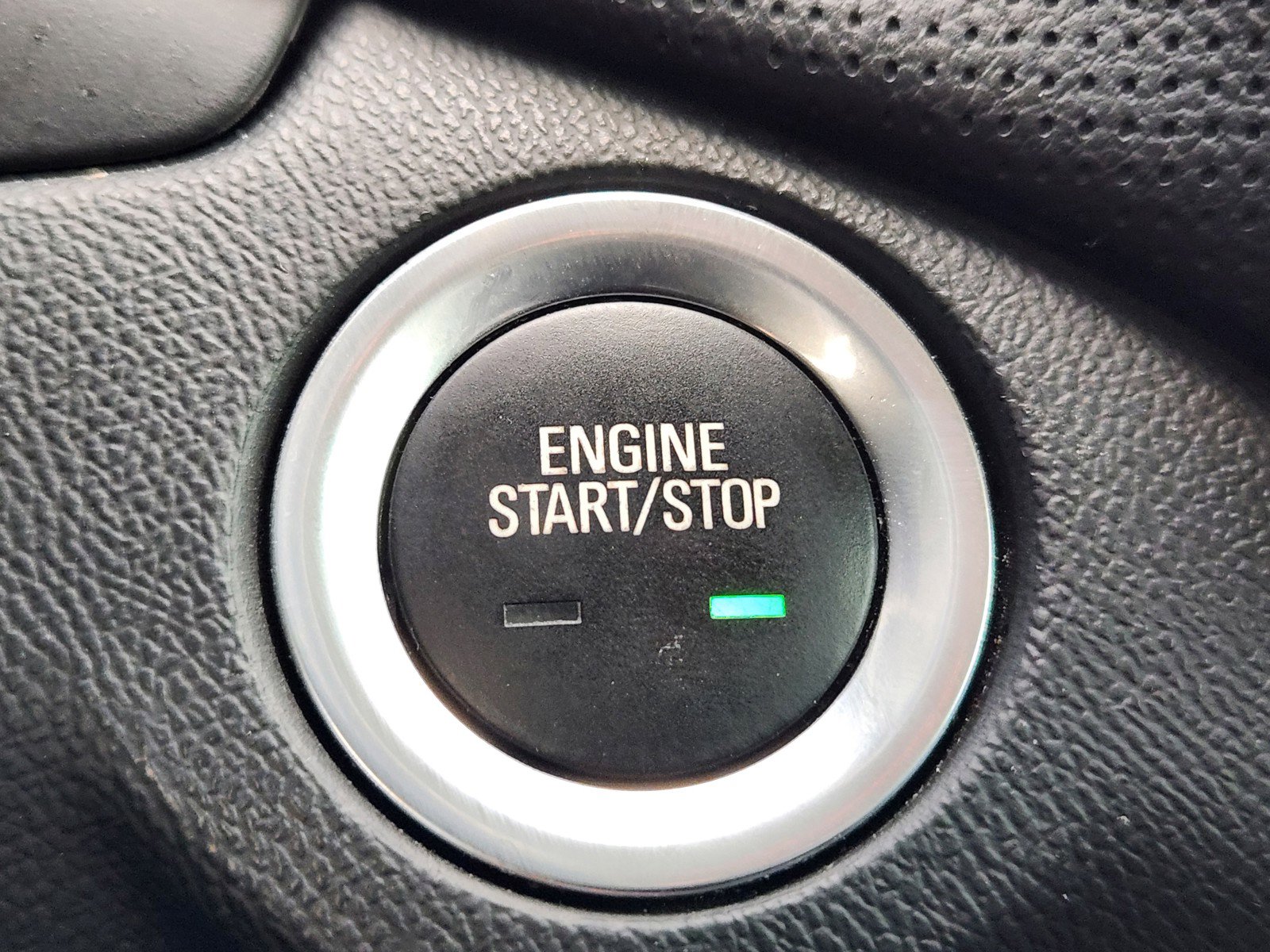 Used 2021 Chevrolet Equinox Premier FWD image 18