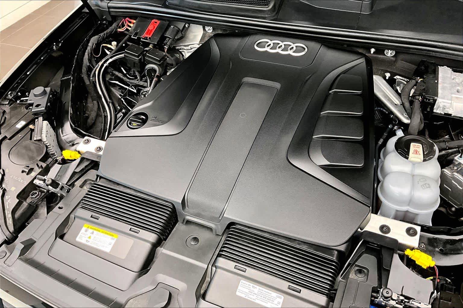 Certified 2023 Audi Q7 2.0T Premium Plus w/ Premium Plus Package AWD/4WD image 31
