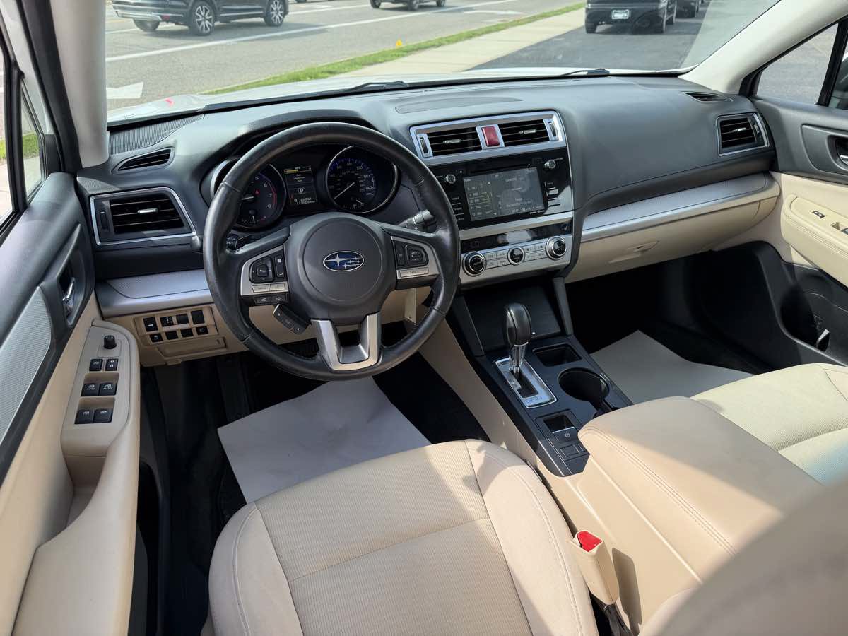 Used 2015 Subaru Legacy 2.5i Premium AWD/4WD image 12