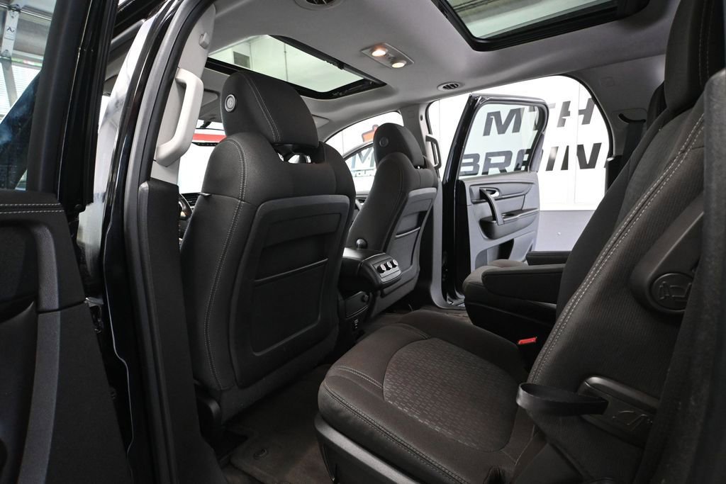 Used 2016 GMC Acadia SLE AWD/4WD image 39