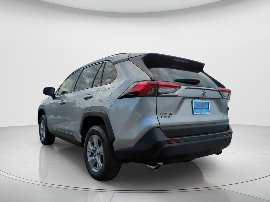 Used 2023 Toyota RAV4 XLE FWD image 7