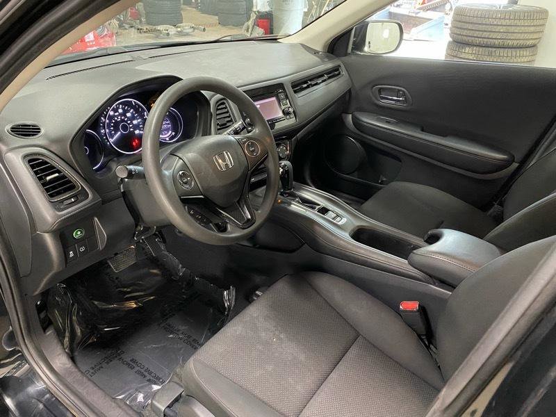 Used 2016 Honda HR-V LX image 13