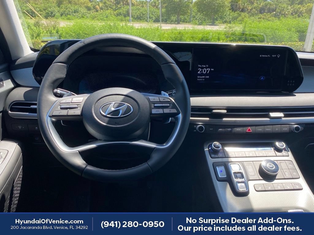 Certified 2025 Hyundai Palisade SEL FWD image 3