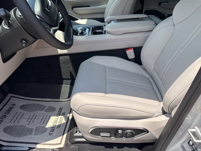 New 2025 Jeep Wagoneer Series II image 20