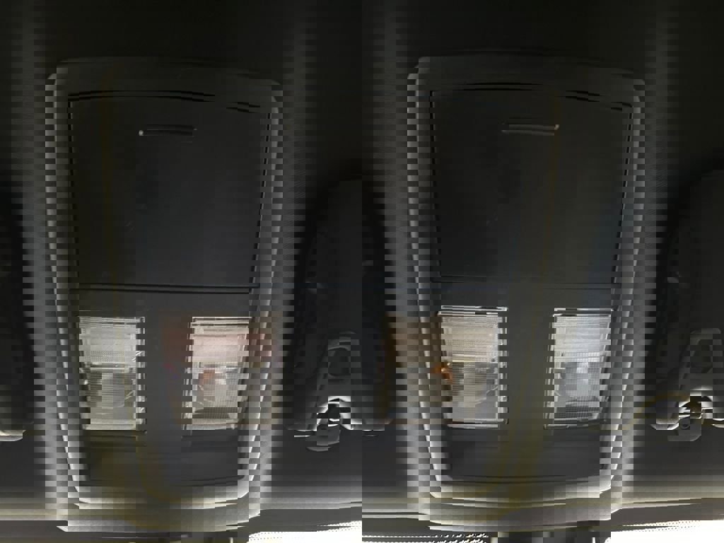 Used 2023 Dodge Challenger SXT image 29