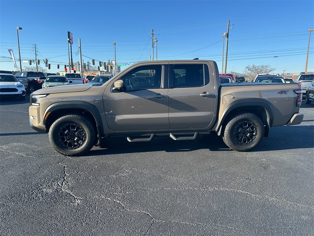 Used 2022 Nissan Frontier PRO-4X w/ Pro-4X Premium Package image 4