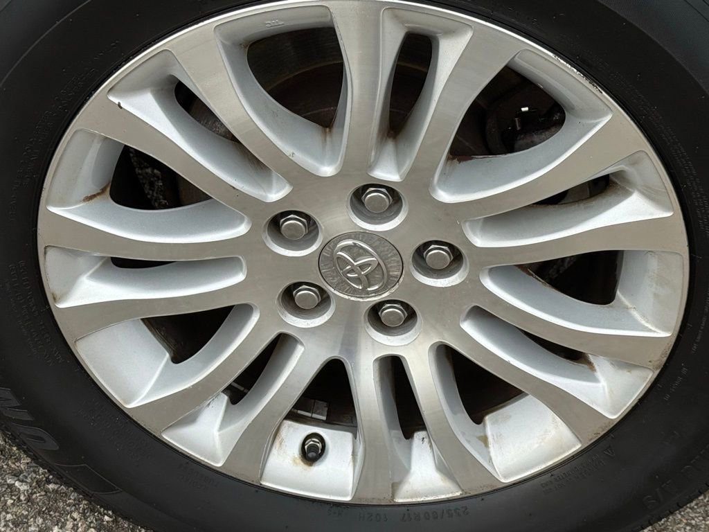 Used 2013 Toyota Sienna XLE image 10