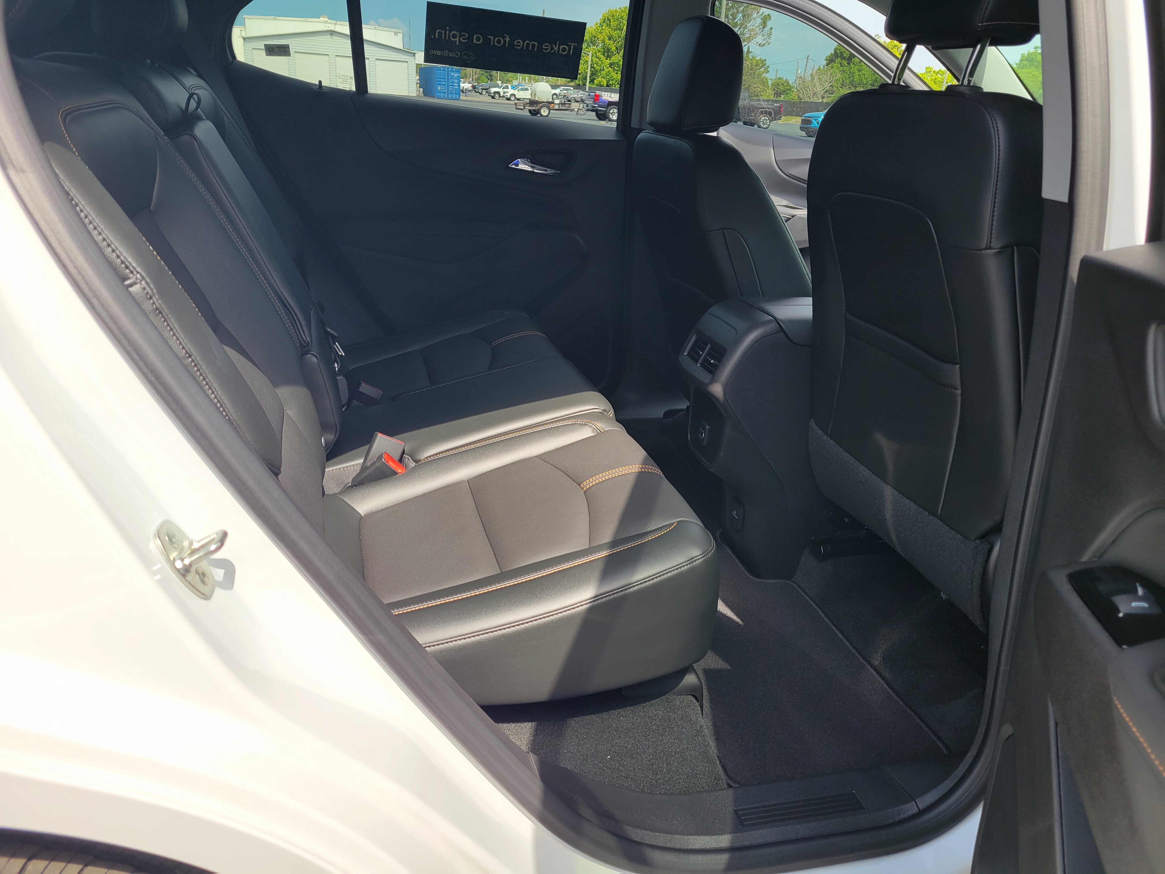 Certified 2024 Chevrolet Equinox Premier w/ LPO, Floor Liner Package FWD image 33