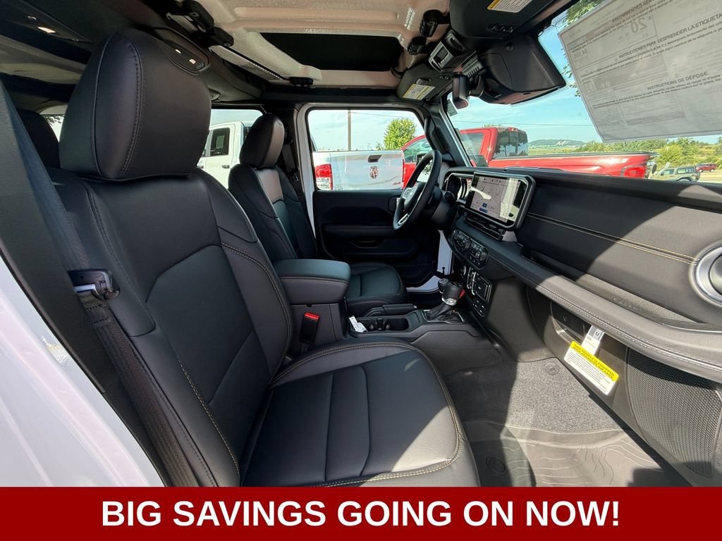 New 2026 Jeep Wrangler Unlimited Sahara AWD/4WD image 40