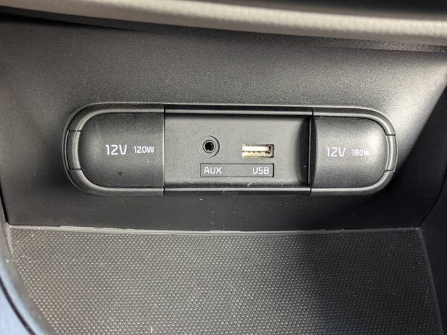 Used 2018 Kia Soul FWD image 25