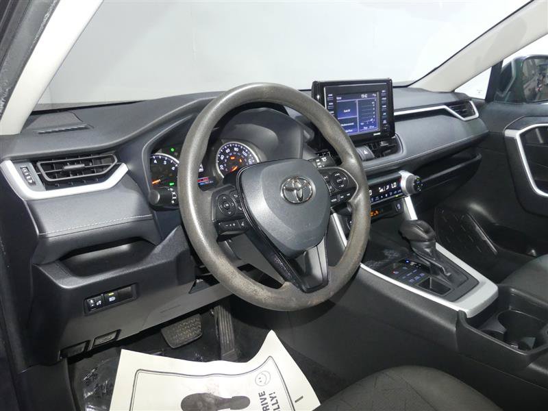 Used 2021 Toyota RAV4 XLE AWD/4WD image 23