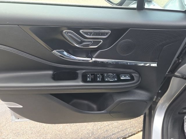 Certified 2024 Lincoln Corsair AWD w/ Equipment Group 101A image 26