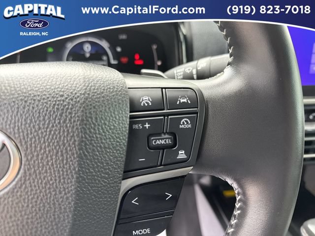Used 2025 Toyota Camry SE w/ Convenience Package FWD image 23