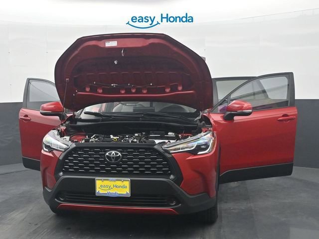 Used 2024 Toyota Corolla Cross LE image 37