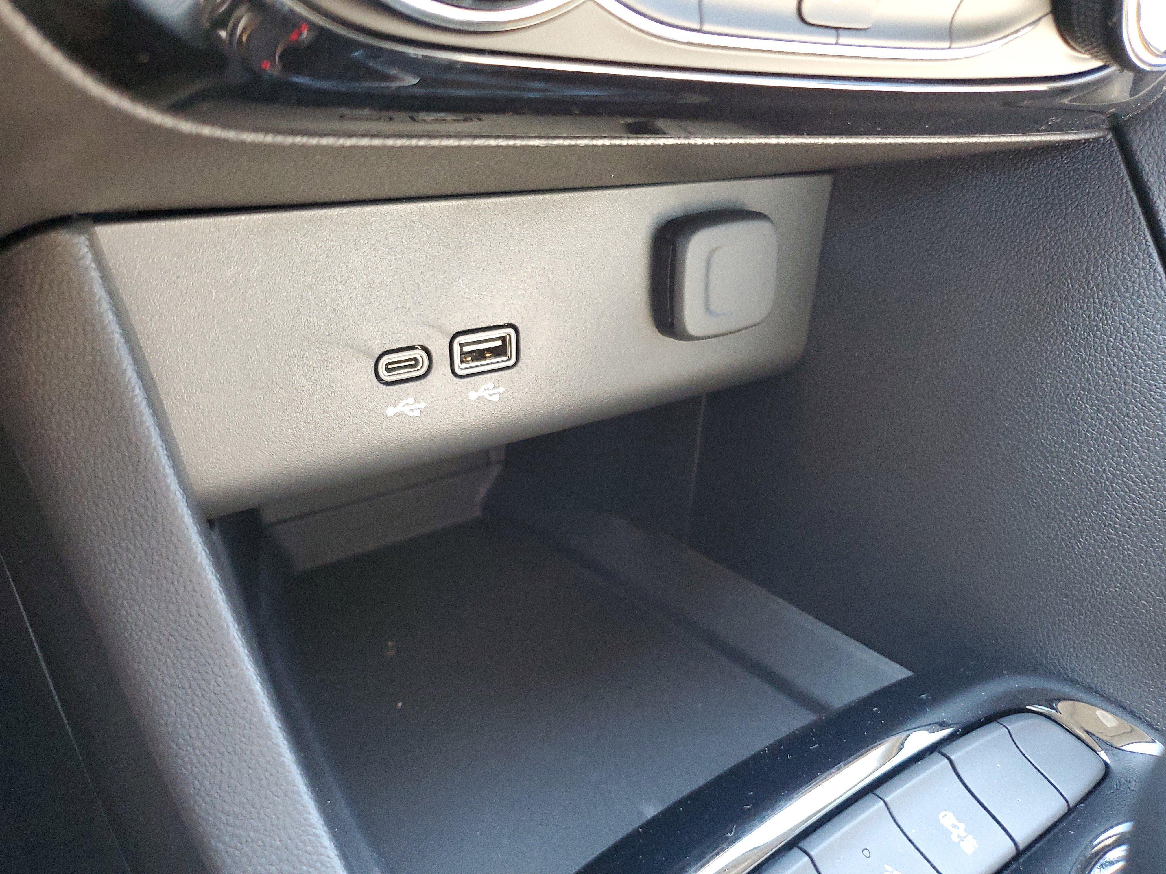 New 2026 Buick Encore GX Sport Touring image 29