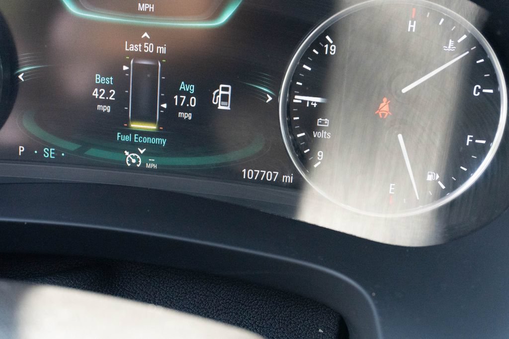 Used 2019 Buick LaCrosse Essence w/ Sun and Shade Package AWD/4WD image 23