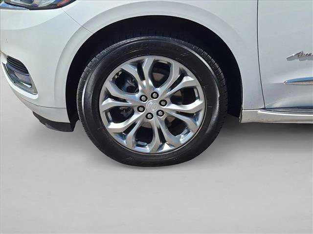 Used 2021 Buick Enclave Avenir w/ Avenir Technology Package AWD/4WD image 25