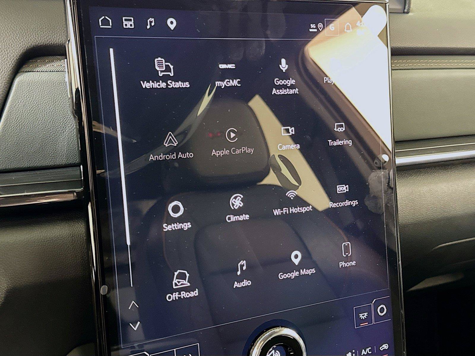 New 2027 GMC Terrain AT4 w/ Technology Package II AWD/4WD image 7