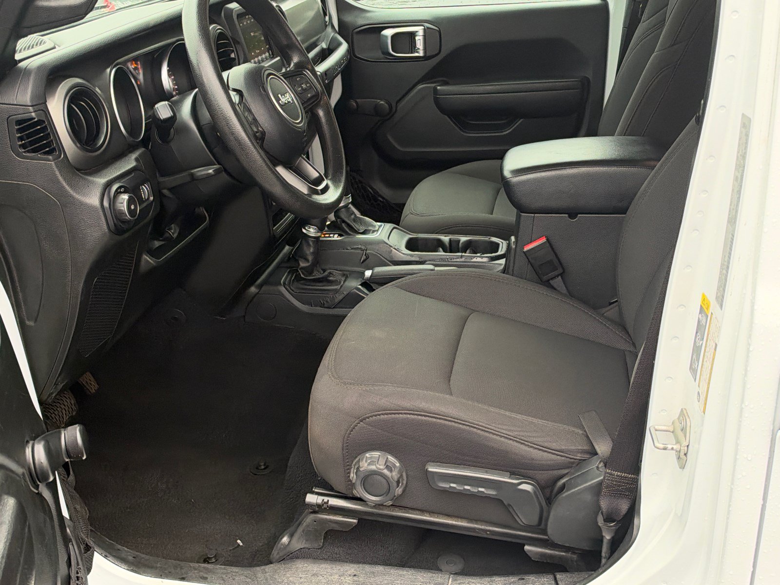 Used 2023 Jeep Wrangler Unlimited Sport AWD/4WD image 9