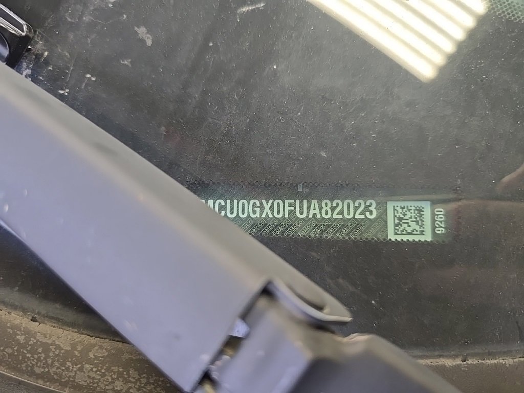 Used 2015 Ford Escape SE image 6