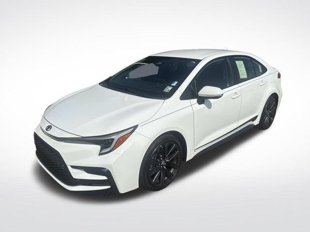 Used 2023 Toyota Corolla SE FWD image 3