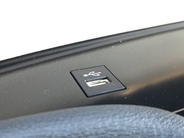 Used 2025 Toyota Sienna Limited image 33