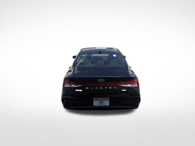New 2026 Hyundai Elantra Hybrid FWD image 4