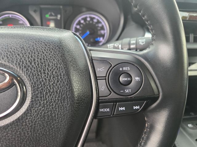 Certified 2021 Toyota Venza LE w/ Carpet Mat Package (TMS) image 22