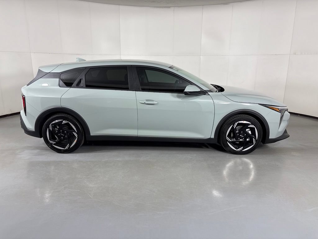 New 2026 Kia K4 EX FWD image 9