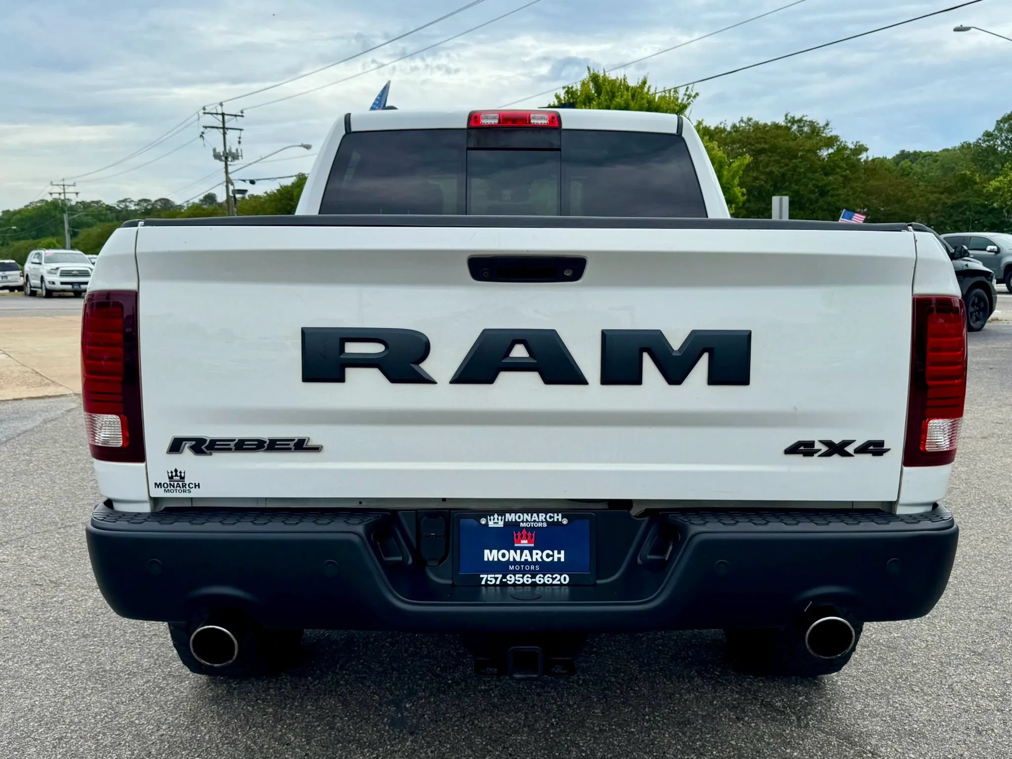 Used 2016 RAM 1500 Rebel w/ Luxury Group AWD/4WD image 4