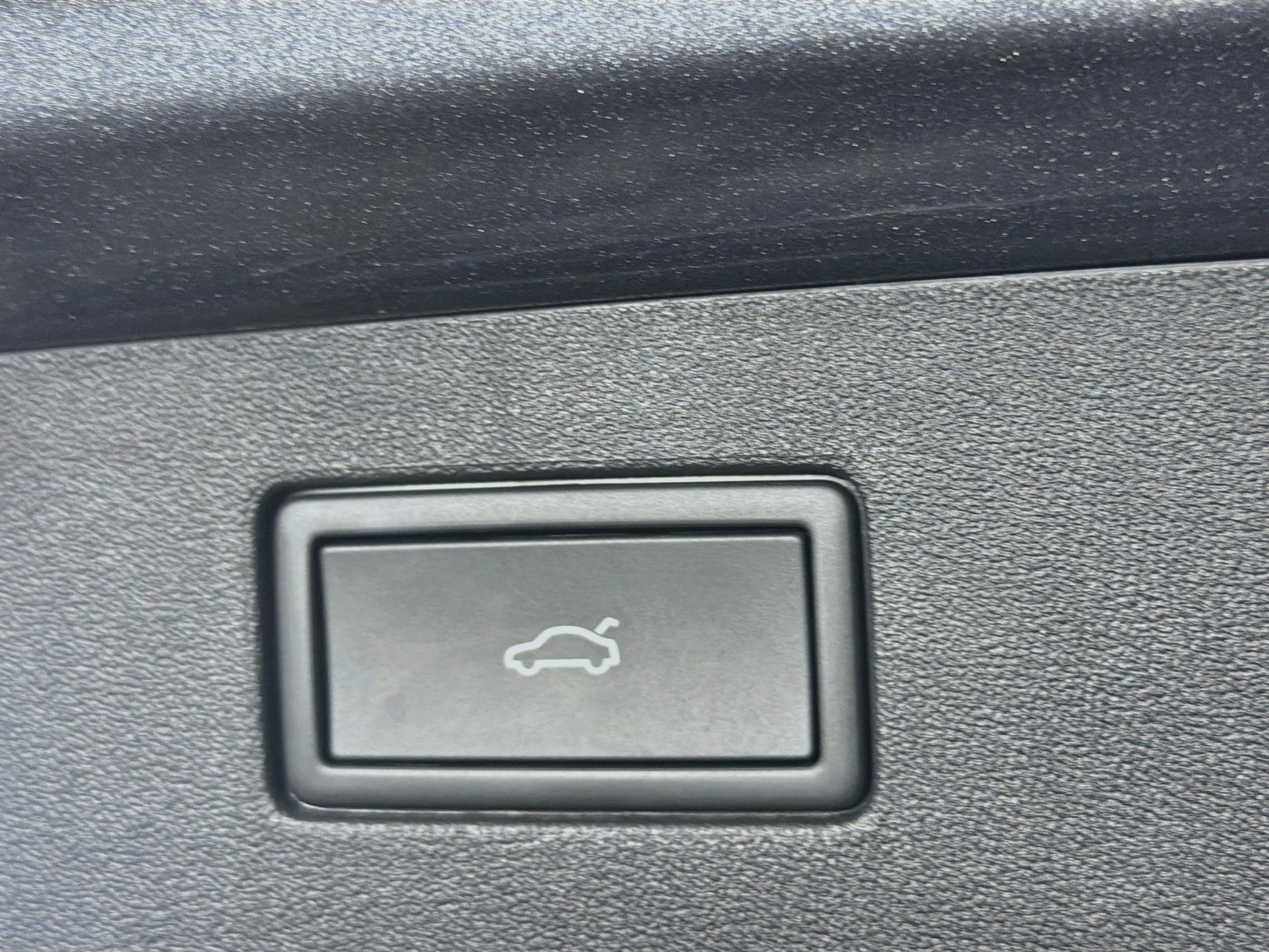 Used 2025 Volkswagen Tiguan SE FWD image 27