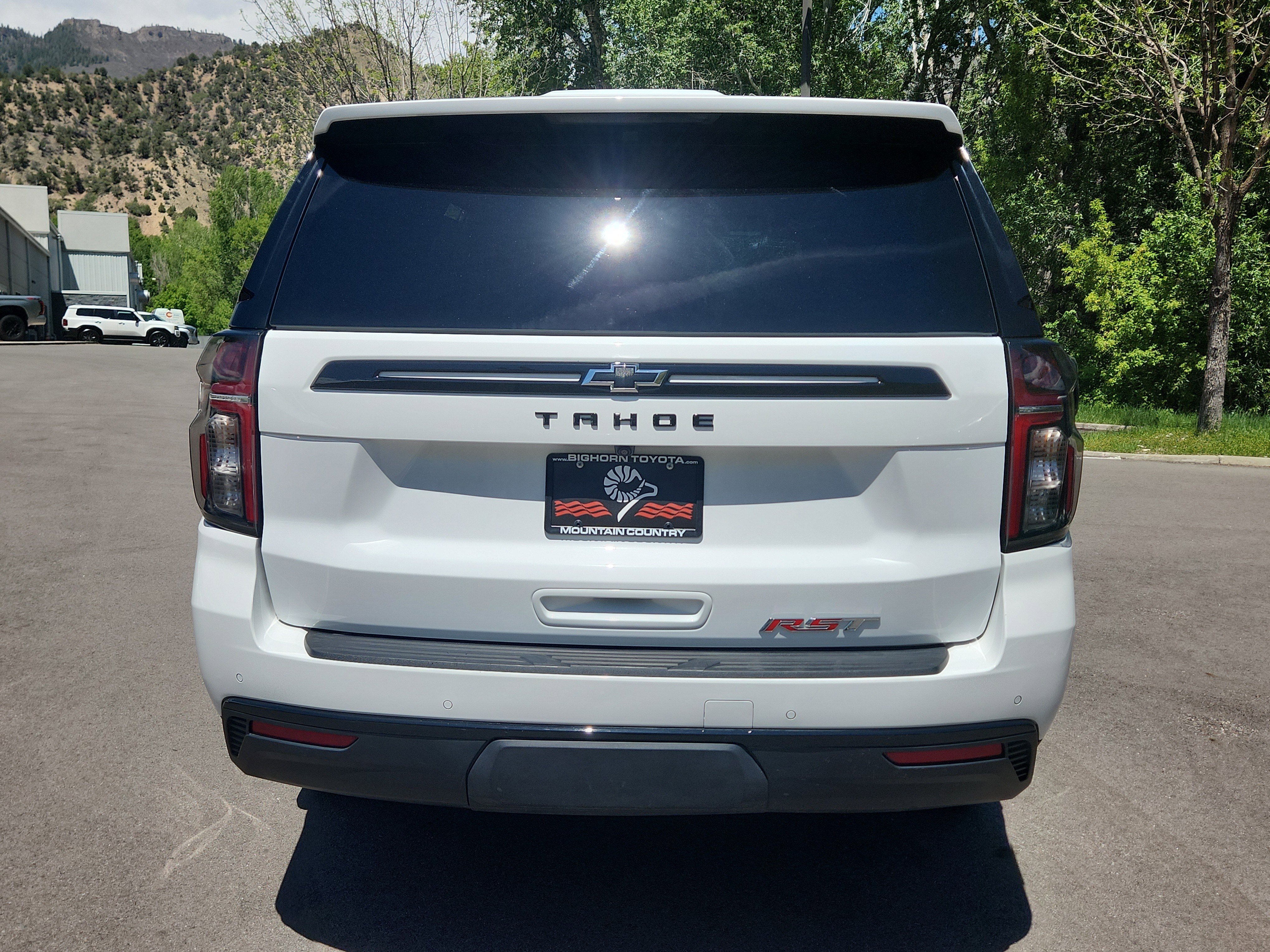 Used 2024 Chevrolet Tahoe RST w/ Luxury Package AWD/4WD image 11