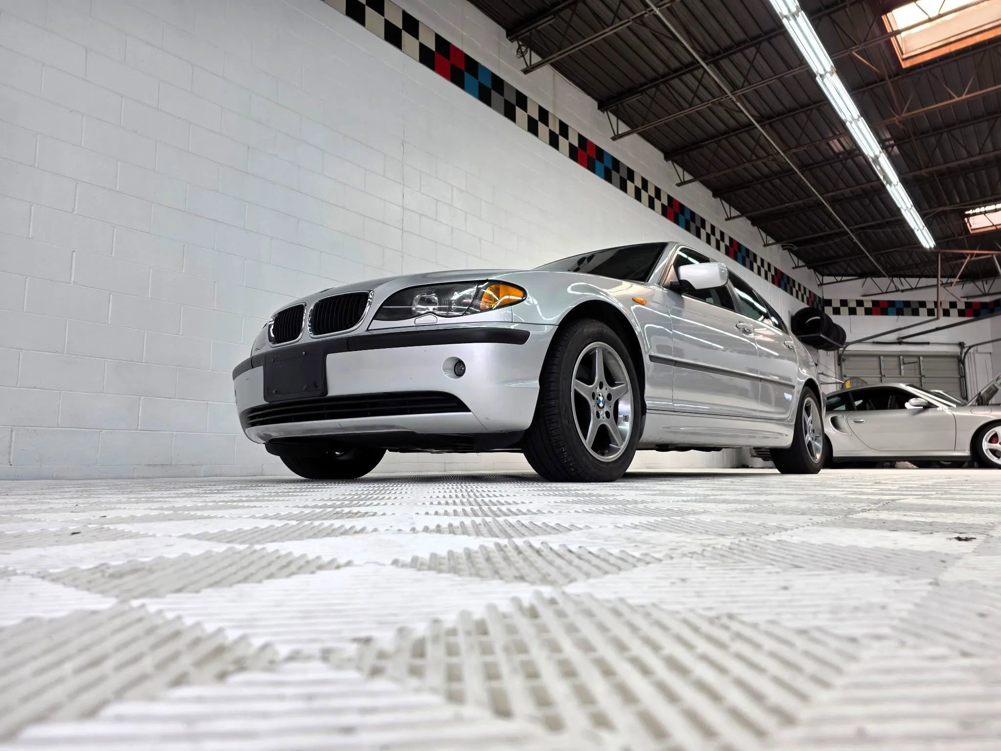 Used 2003 BMW 325i Sedan image 5