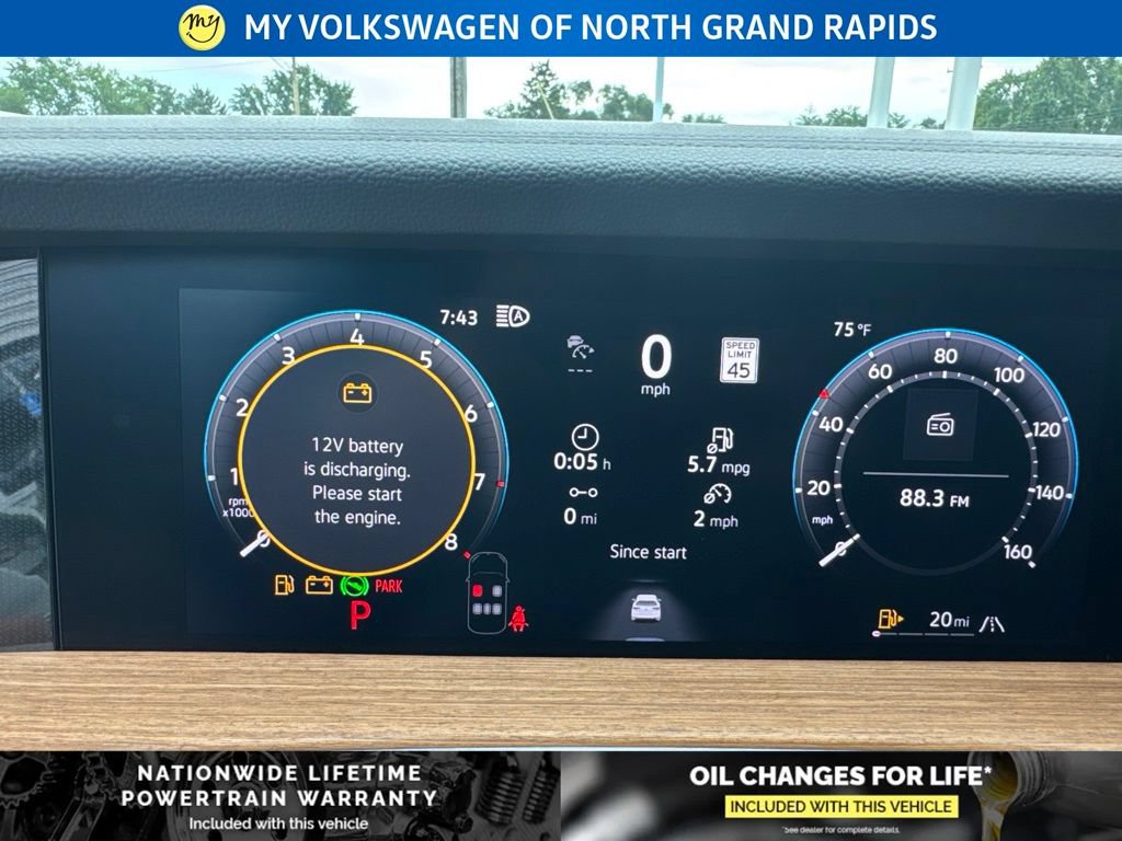 New 2026 Volkswagen Tiguan SEL R-Line AWD/4WD image 16