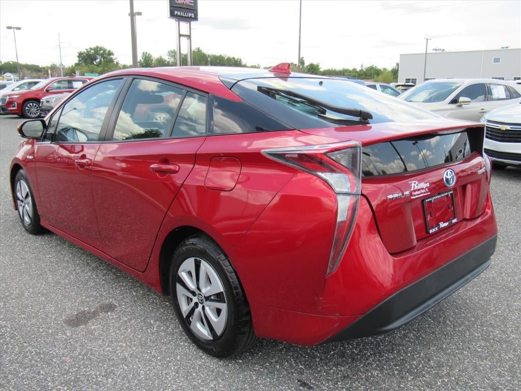 Used 2017 Toyota Prius Four w/ Advanced Technology Package FWD image 4