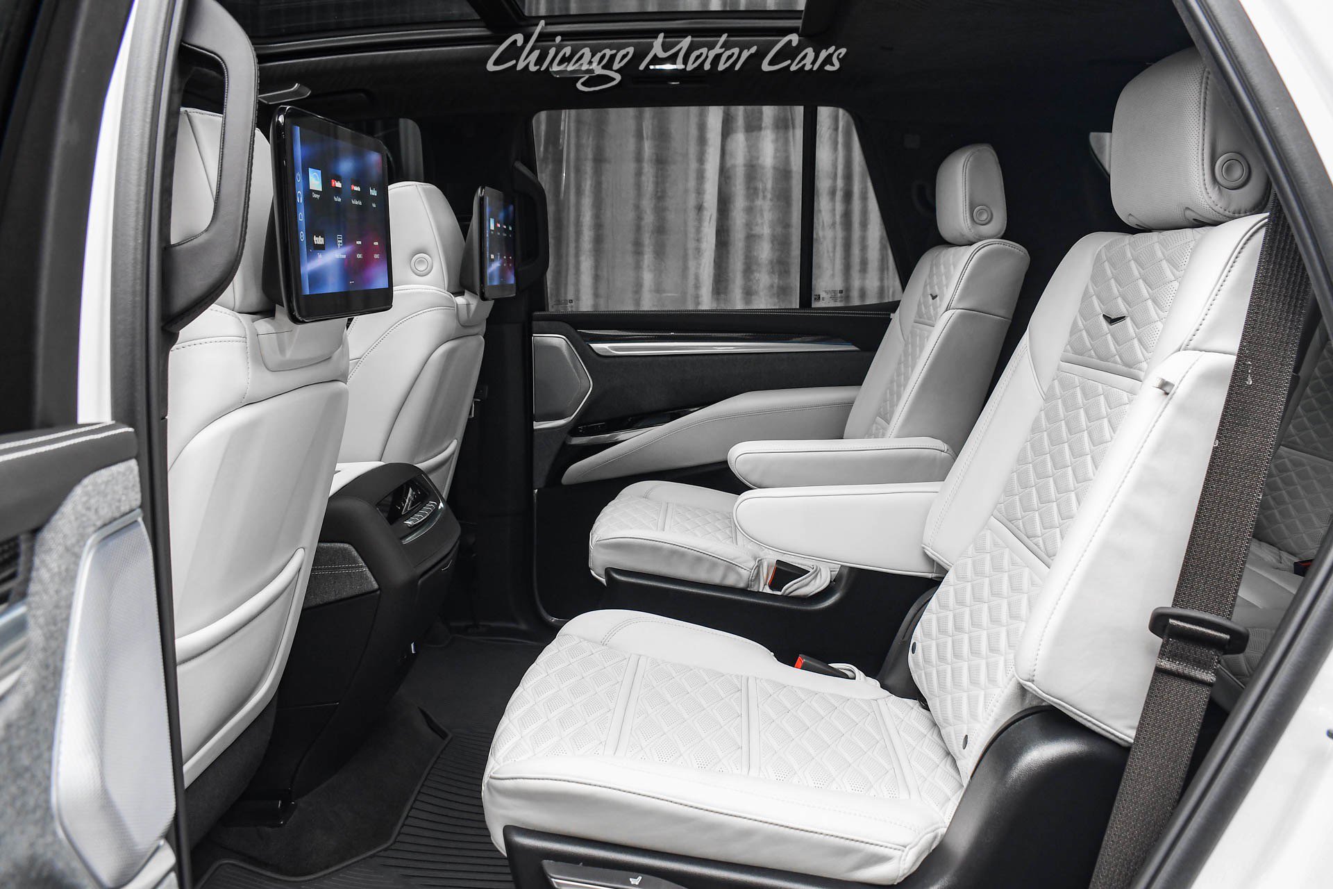 Used 2025 Cadillac Escalade V image 30