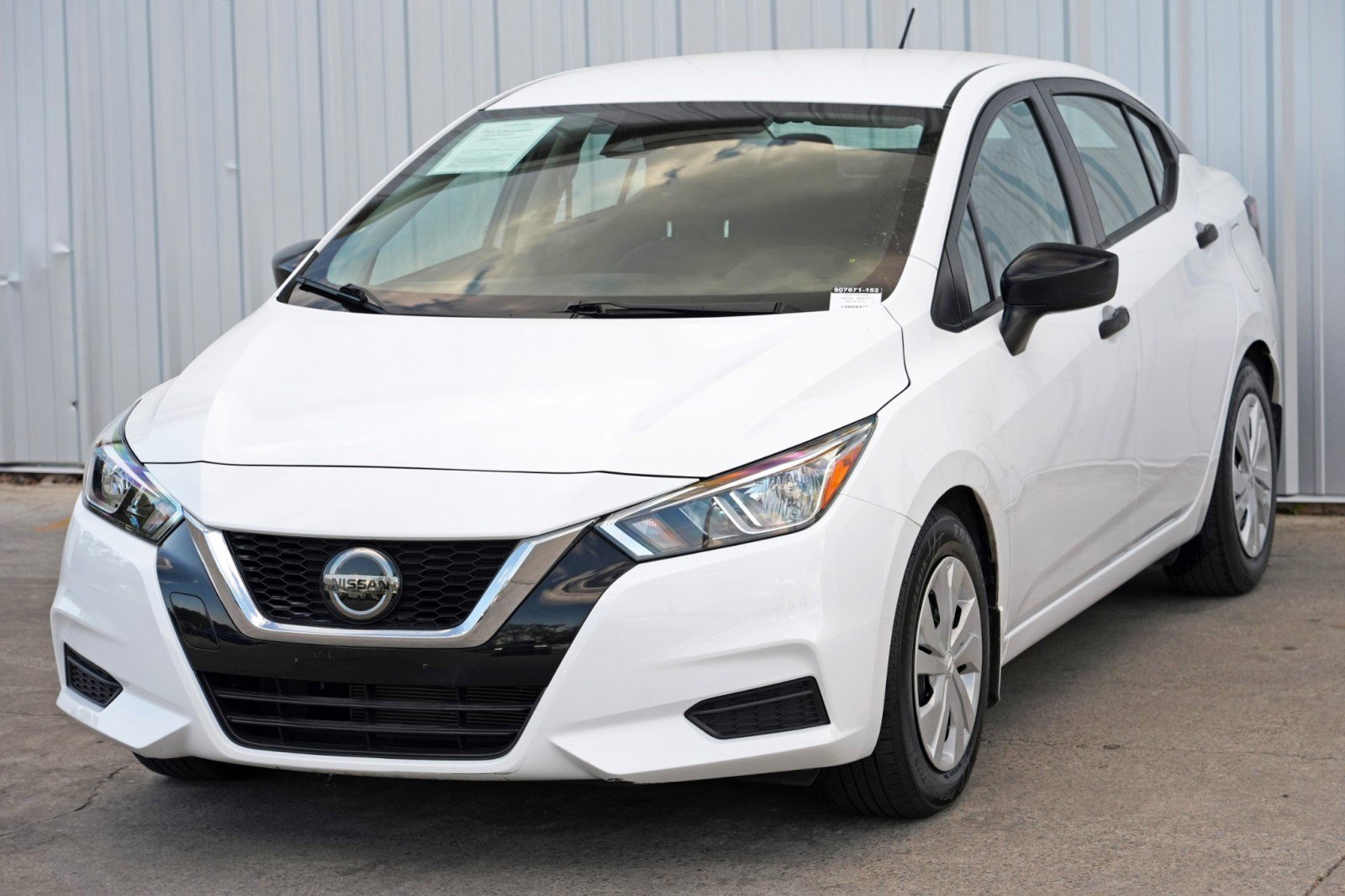 Used 2021 Nissan Versa S image 40