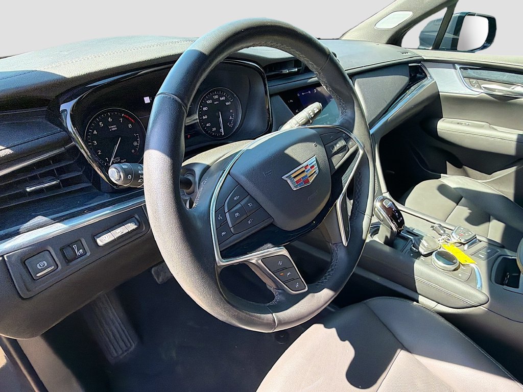 Used 2024 Cadillac XT5 Premium Luxury w/ Technology Package FWD image 11