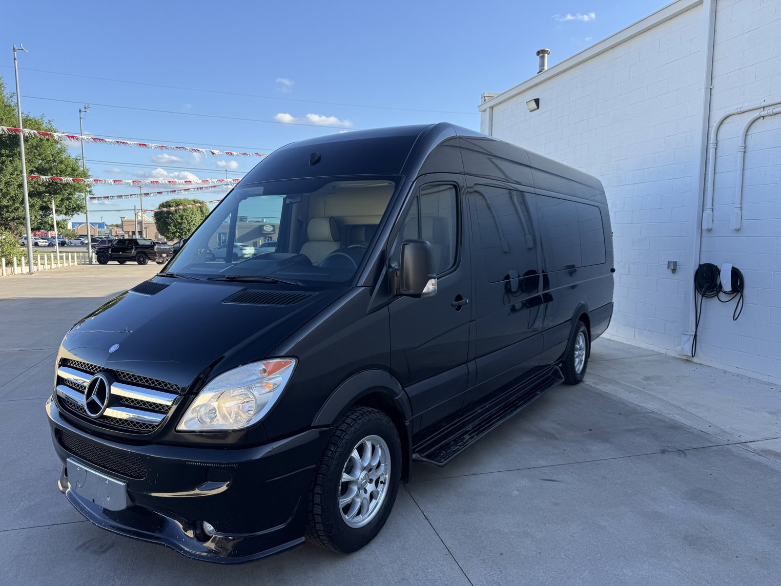 Used 2013 Mercedes-Benz Sprinter 2500 image 3