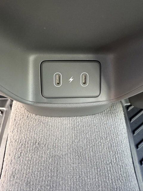 Used 2025 Hyundai Elantra SEL image 16