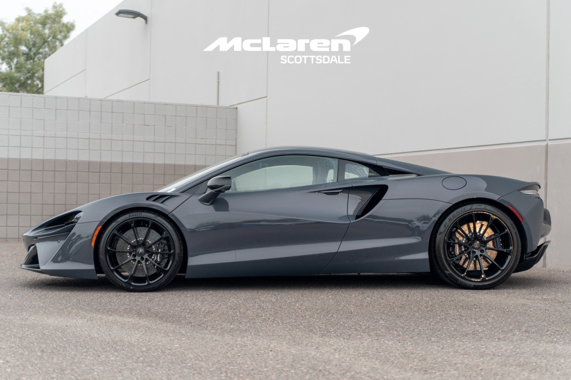 New 2026 McLaren Artura image 4