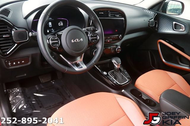 Certified 2025 Kia Soul EX FWD image 13