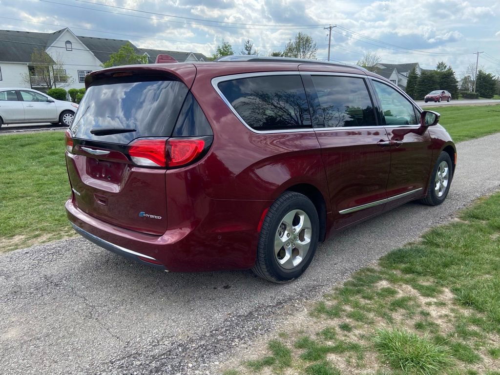Used 2018 Chrysler Pacifica Limited w/ Advanced Safetytec Group FWD image 5